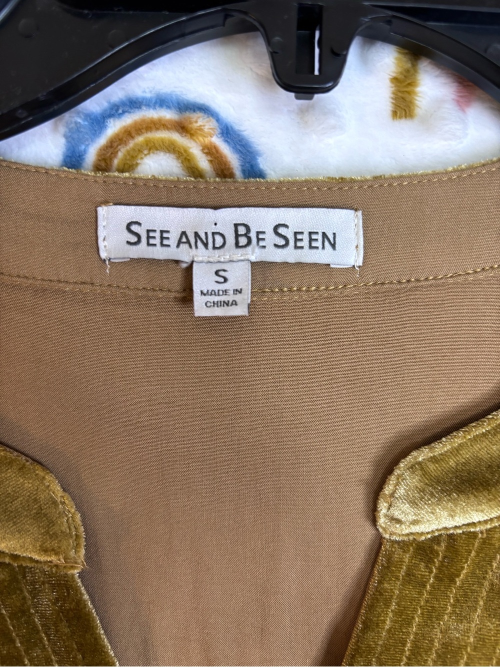 See and Be Seen Gold Velvet Tunic Dress Size Small - Picture 3 of 5